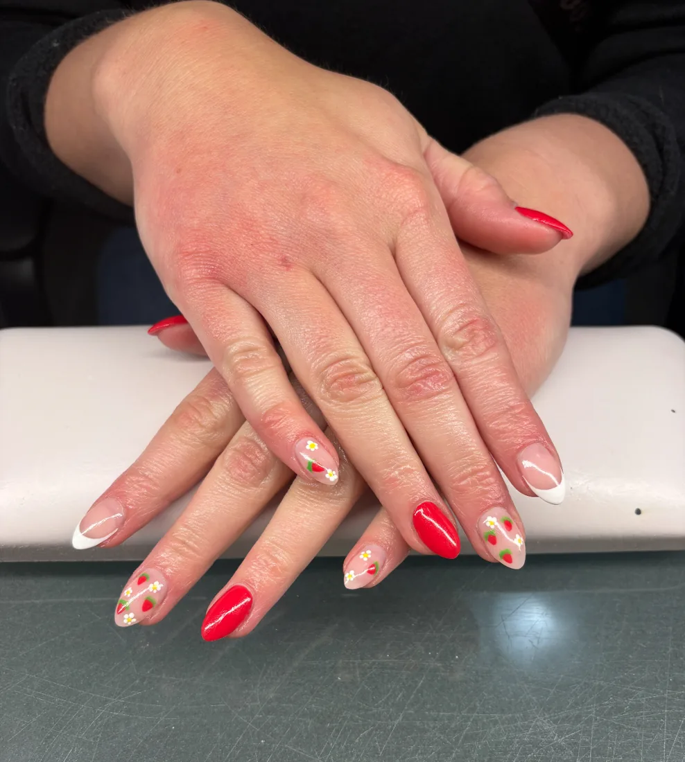 Strawberry design gel nails